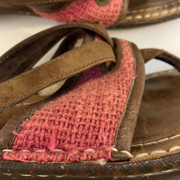 Ugg sandals thong flip flops pink band size 6 - Picture 6 of 7